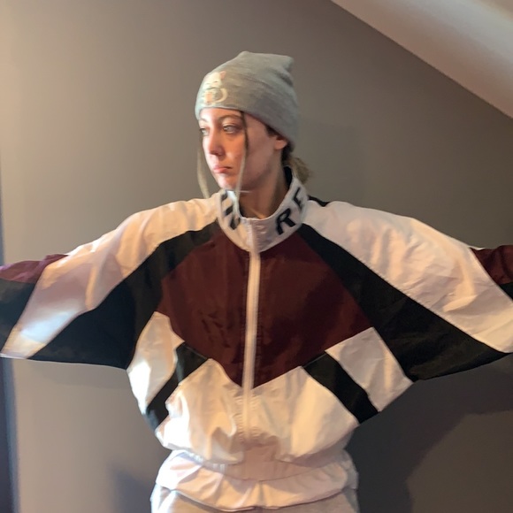 Streetwear windbreaker - Picture 2 of 3